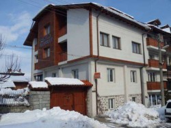  5    - Family Hotel Nadejda 3*